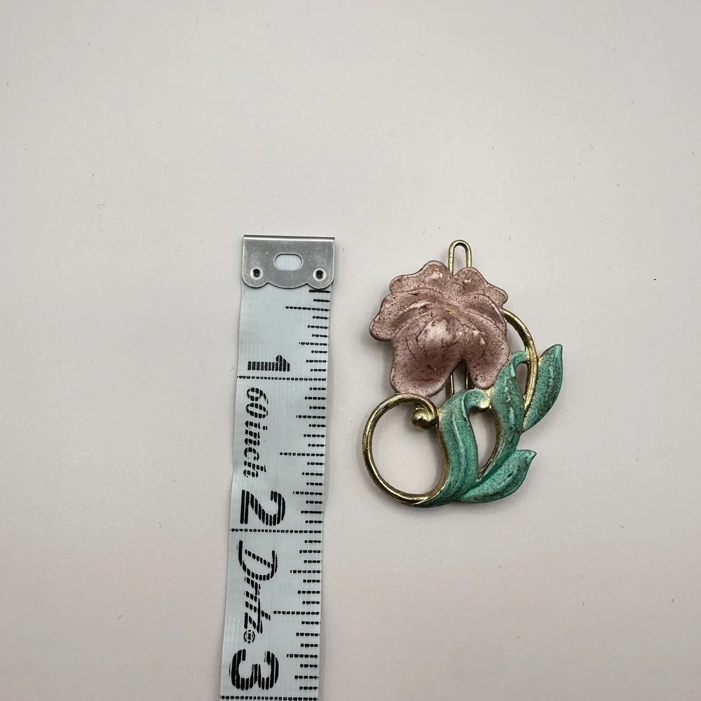 Vintage 90s Gold Tone Flower Brooch Pin Pink Green Enamel Boho Jewelry
